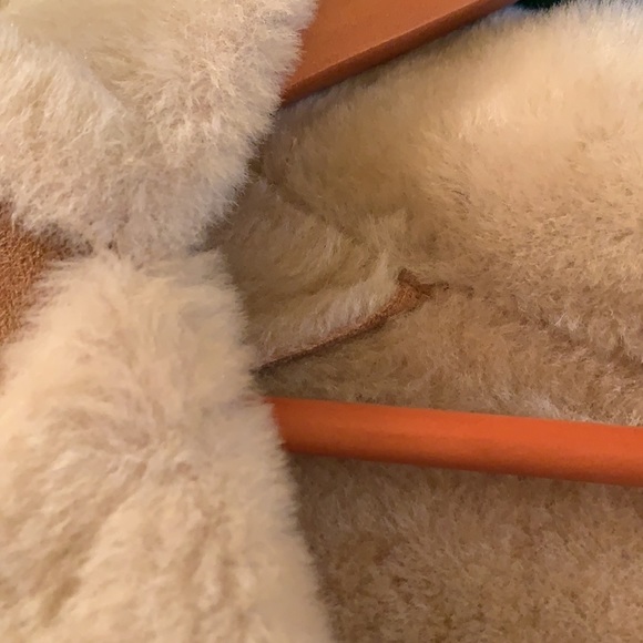 Gorgeous Timberland Long Shearling Coat - Picture 3 of 11